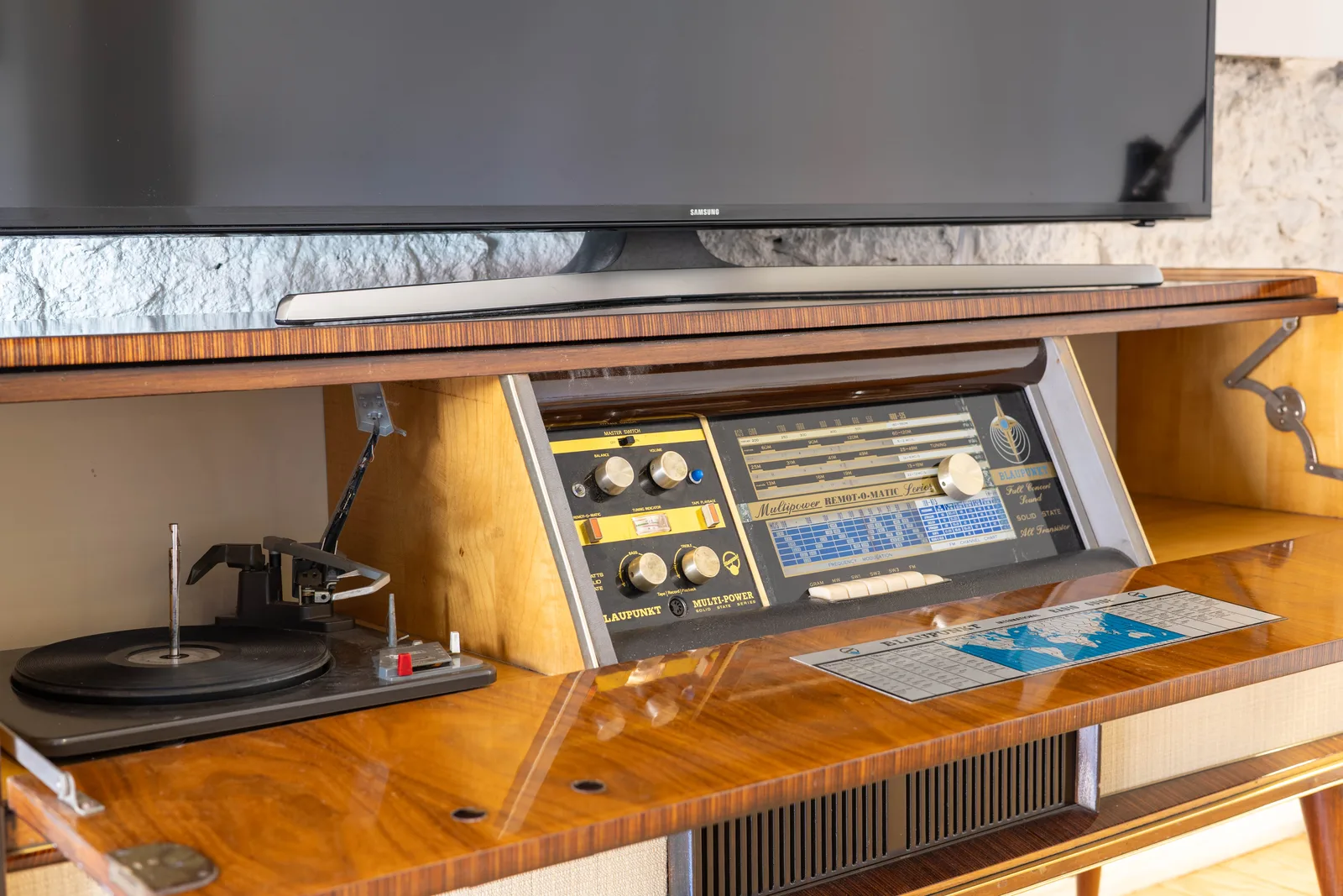 Deluxe M — foto 17